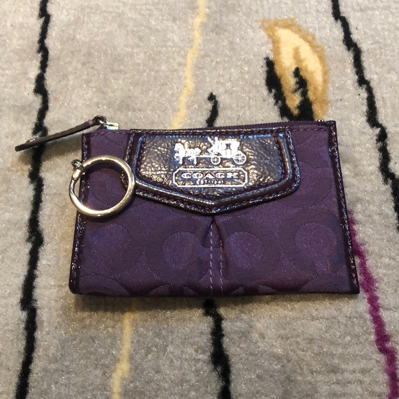Coach mini skinny ID/card keychain - Picture 2 of 5